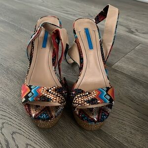 BCBG Multicolir patterned wedge heels